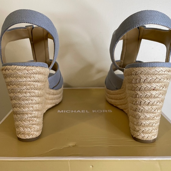 Michael Kors-Berkley Espadrille Platform Wedge-Size US 7.5M-NEW - Picture 15 of 16